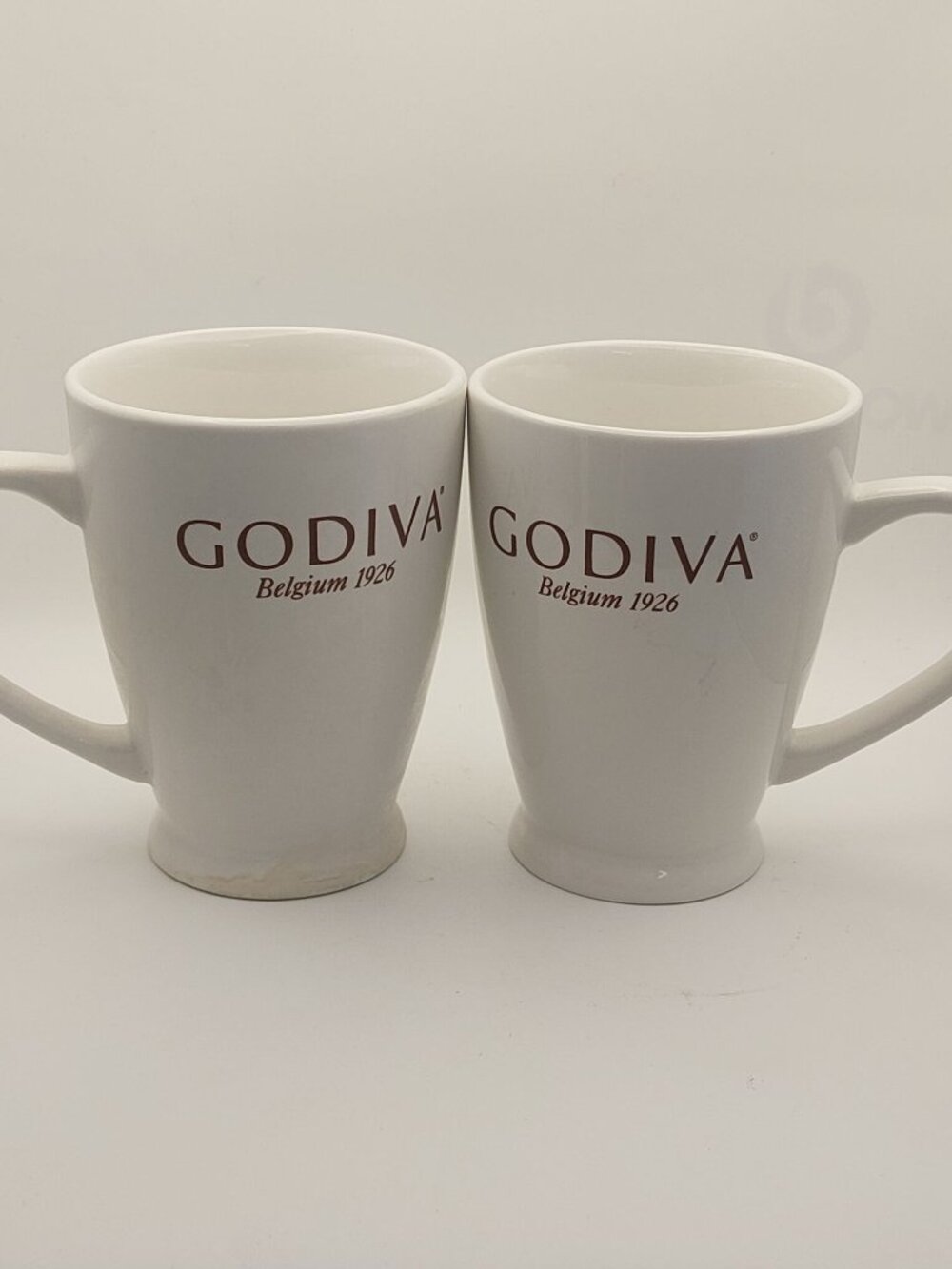 Set Of 2 Godiva Belgium 1926 Ceramic Mugs 2016 White Dishwasher & Microwave Safe